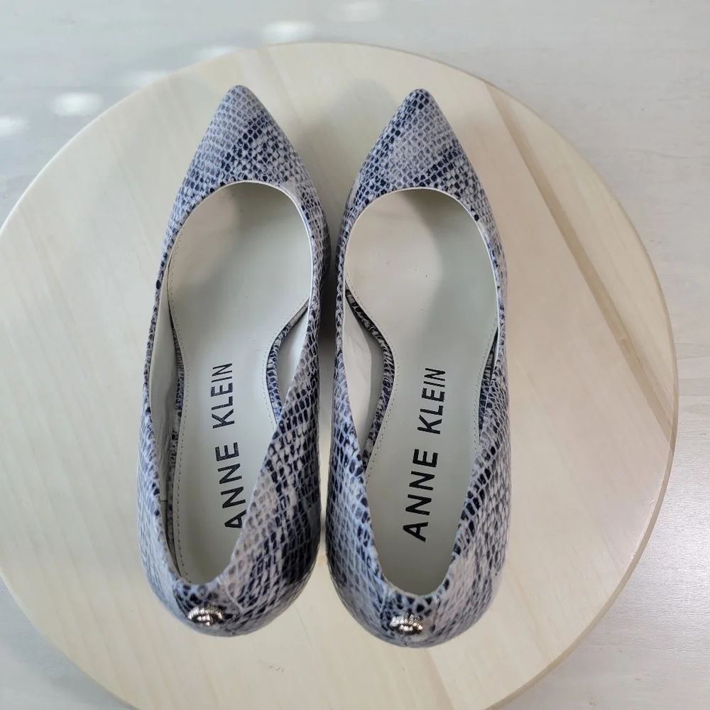 Anne Klein Akdalan Snakeskin High Heel Shoes Womens Size 10 - Picture 5 of 11